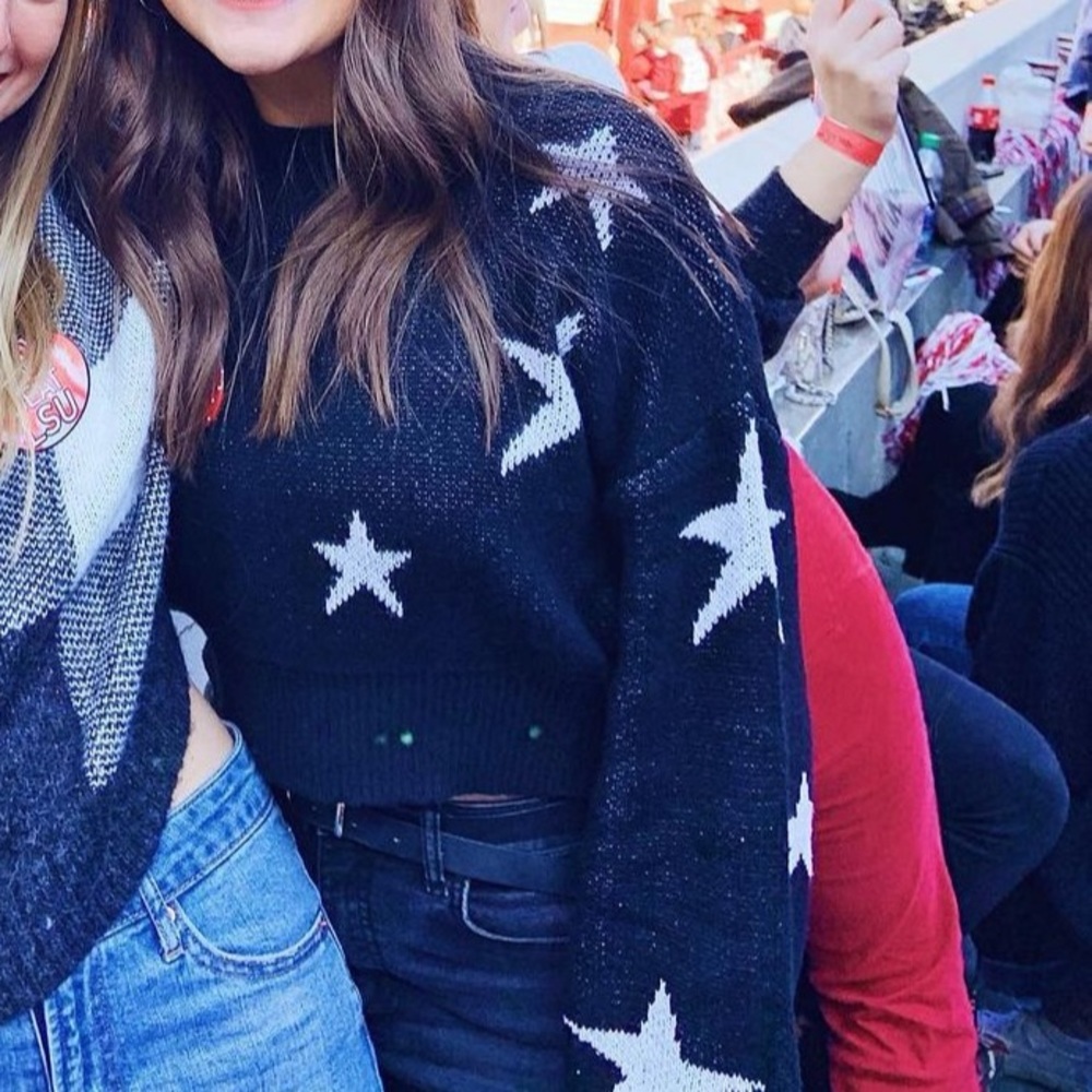 Cropped star sweater